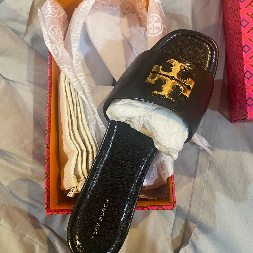 Tory Burch Size 12 Eleanor Slides